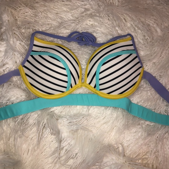 Victoria Secret pushup swim suit top - Picture 1 of 3